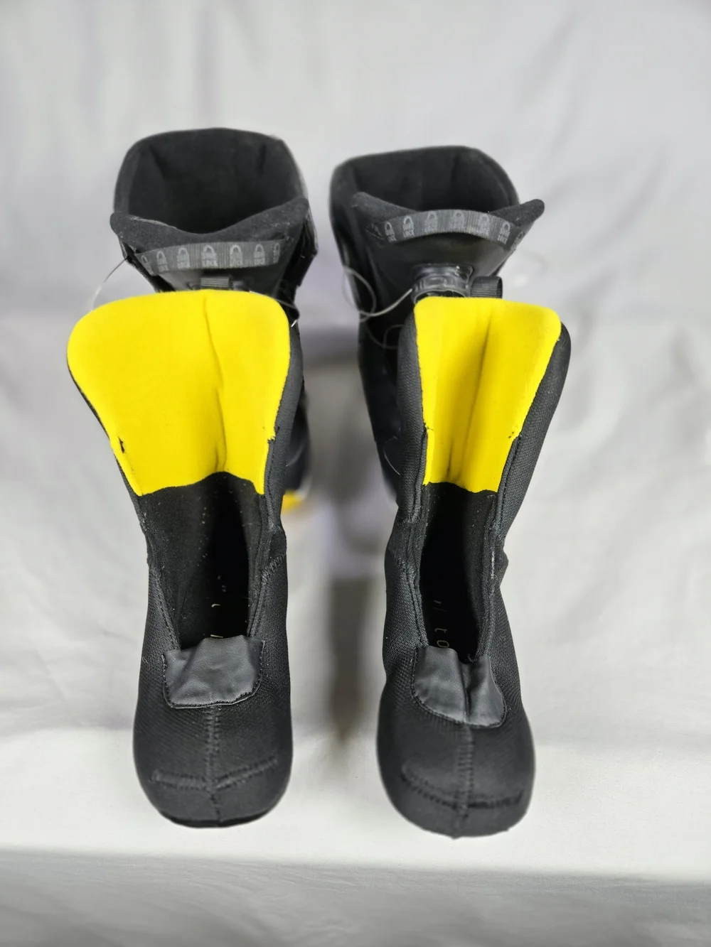 Salomon Kids Launch BOA Jr Snowboard Boots Black Yellow Size 13K